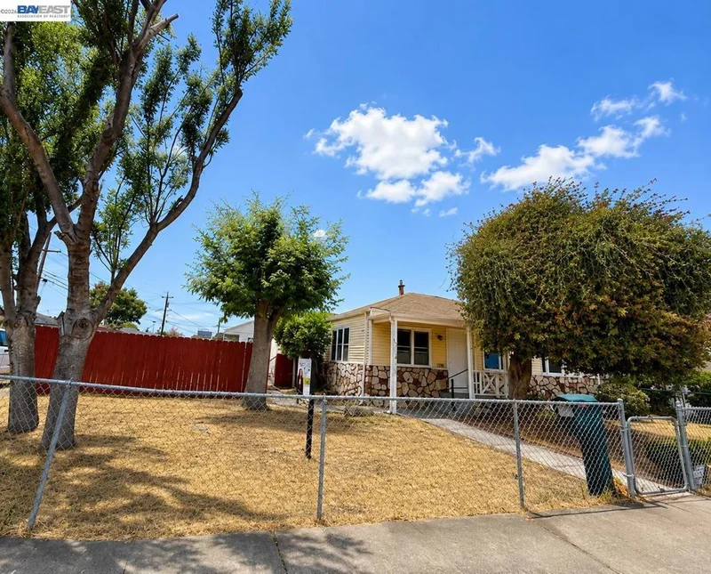 Photo 2 of 1565 Timothy Dr
