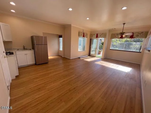 2043 Sunridge Drive B photo 2