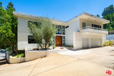 15656 Crownridge Place