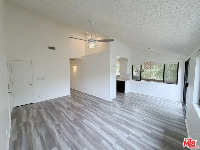 18146 American Beauty Drive 1050 photo 2