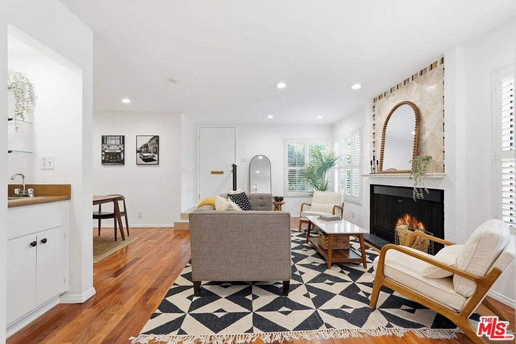 Interior 2
