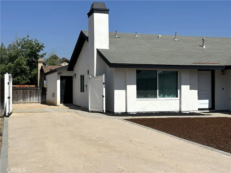 1312 Live Oak Court 2 photo 2