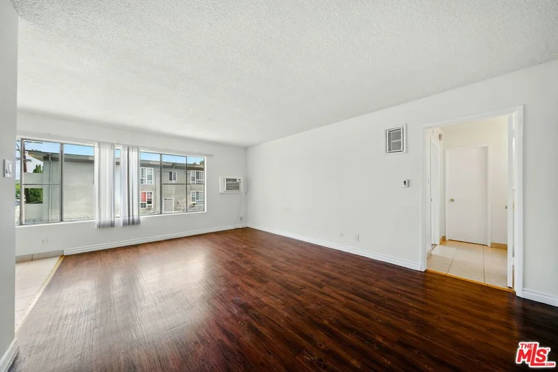 4100 W 1st Street 203 photo 2