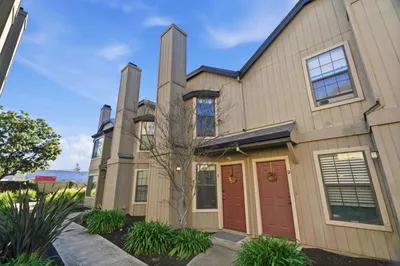 251 Gibson Drive E-54