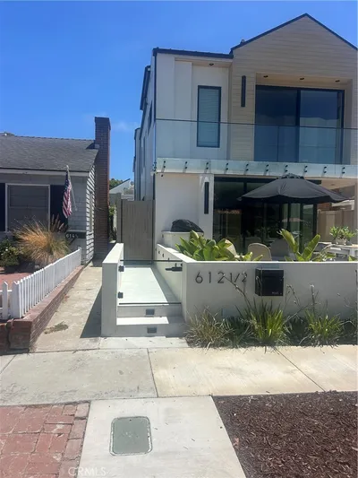 612.5 Begonia Avenue