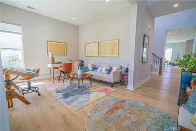 27871 Screenplay Place photo 2