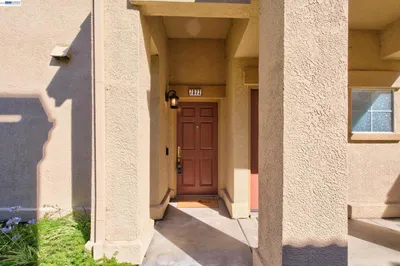 7672 Tuscany Dr photo 2