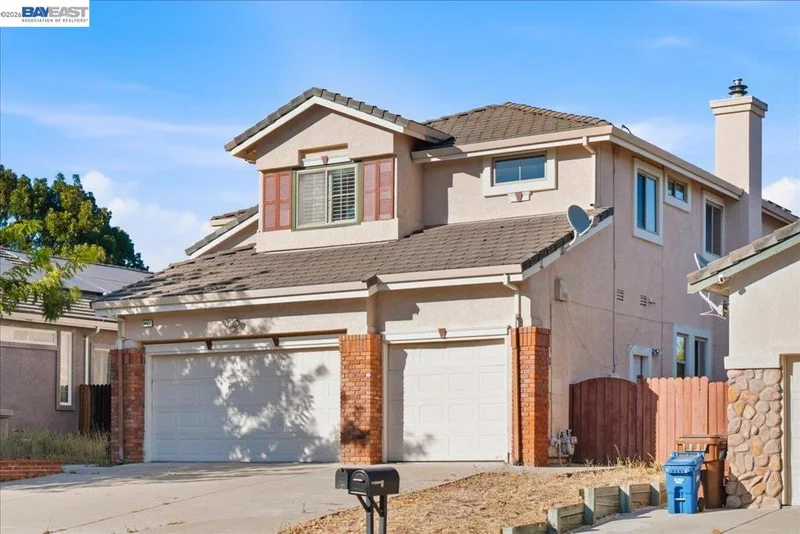 2441 Johns Way photo 2