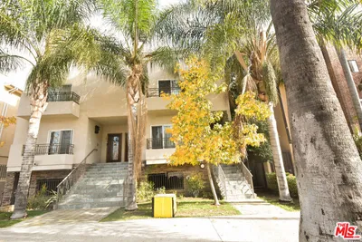 4428 Fulton Avenue 103