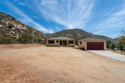 11819 Wildcat Canyon Road photo 2