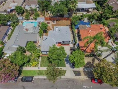 8956 Gladbeck Avenue photo 2