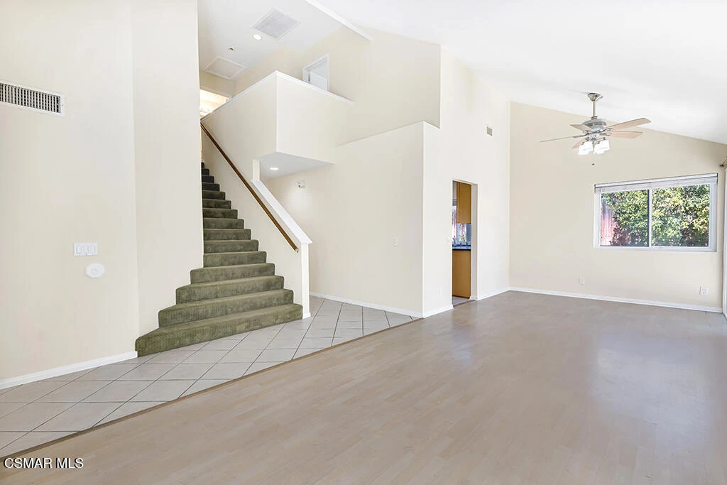 Interior 4