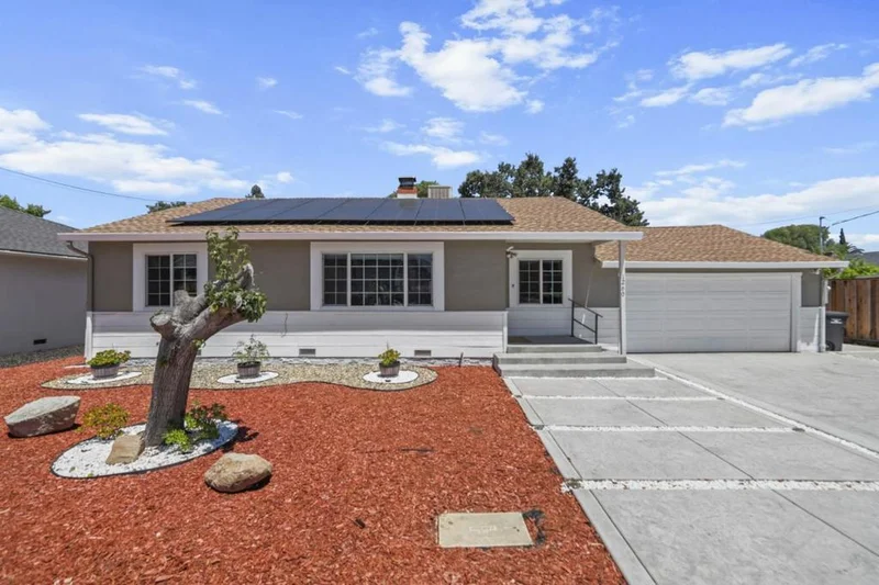 1260 Meadow Lane