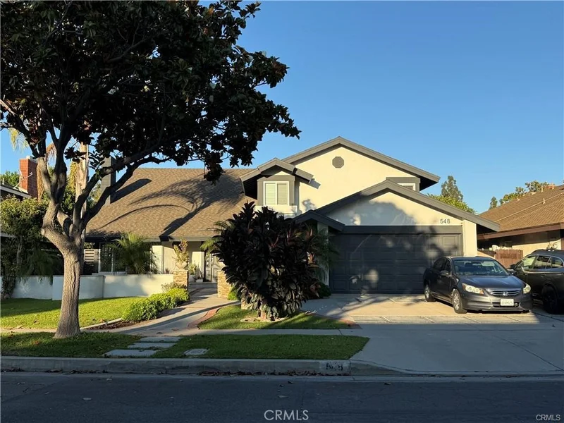 548 Sycamore