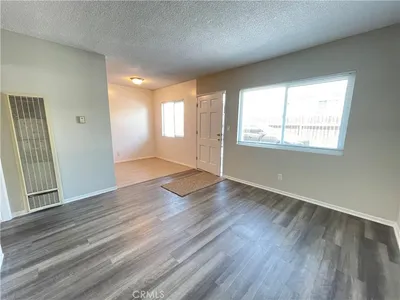 9716 Laurel 2 photo 2