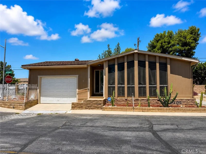 3800 W Wilson Street 1