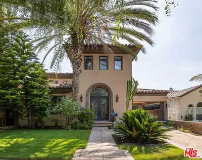 120 S Almont Drive