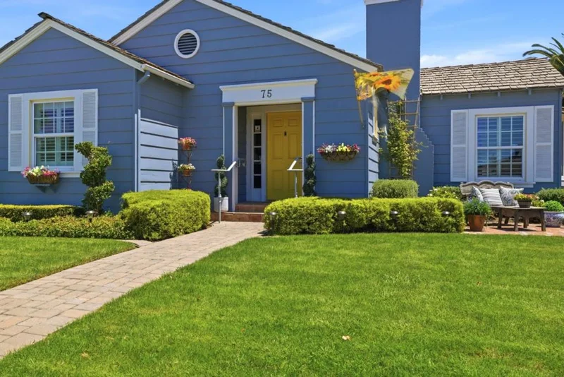 Photo 2 of 75 Carmel Avenue