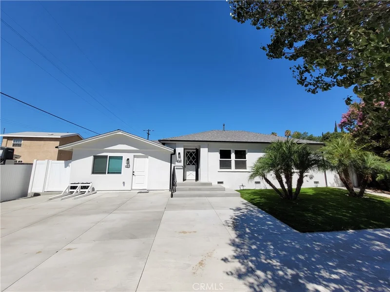 8321 Quartz Avenue 1/4 photo 2