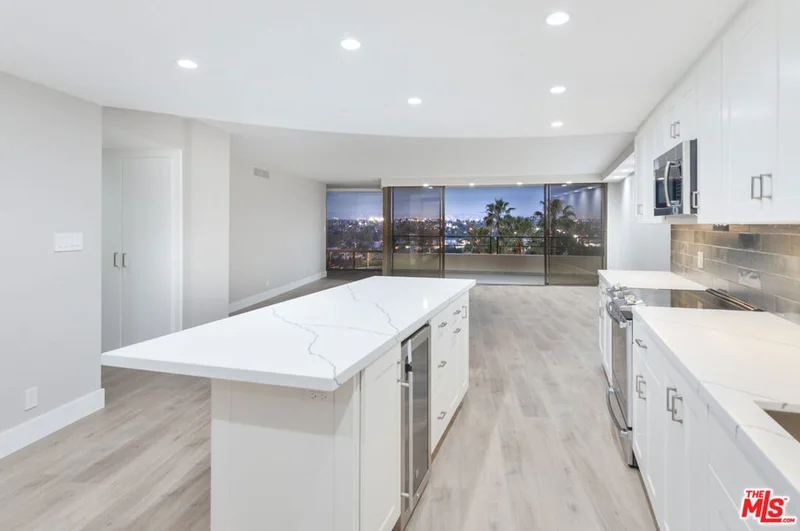 4265 Marina City Drive 415