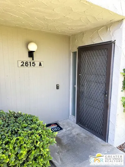 2615 N Whitewater Club Drive A, Palm Springs, CA 92262