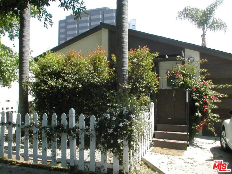 1227 Franklin Street B