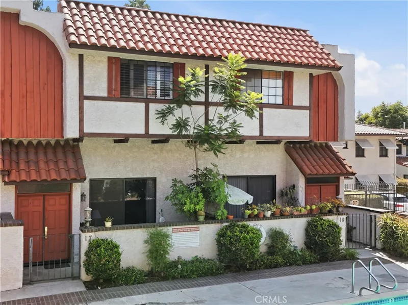 Photo 2 of 2450 E Del Mar Blvd 17