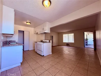 3300 W Orange Avenue 6
