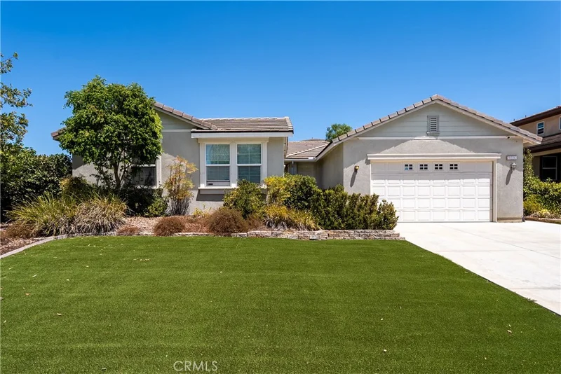 9226 Alta Cresta