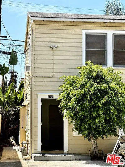 5724 La Mirada Avenue, Los Angeles, CA 90038