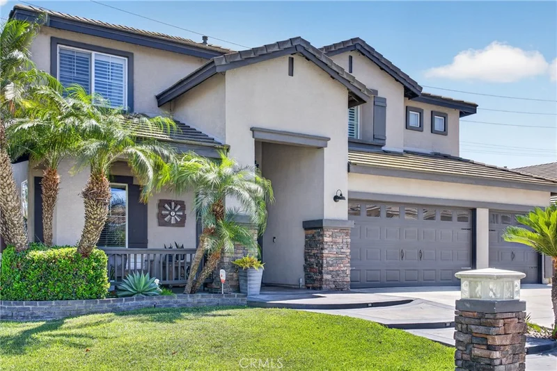 12499 Desert Springs photo 2