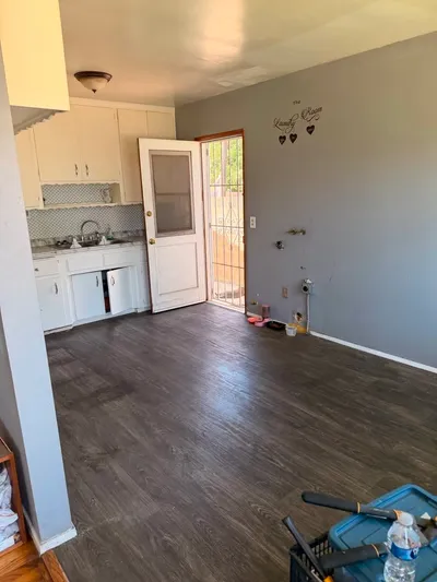 9617 Walnut photo 2