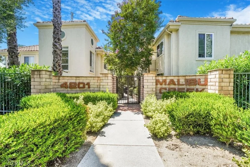 4201 Las Virgenes Road 203