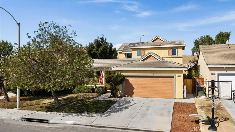 3938 Barbury Palms