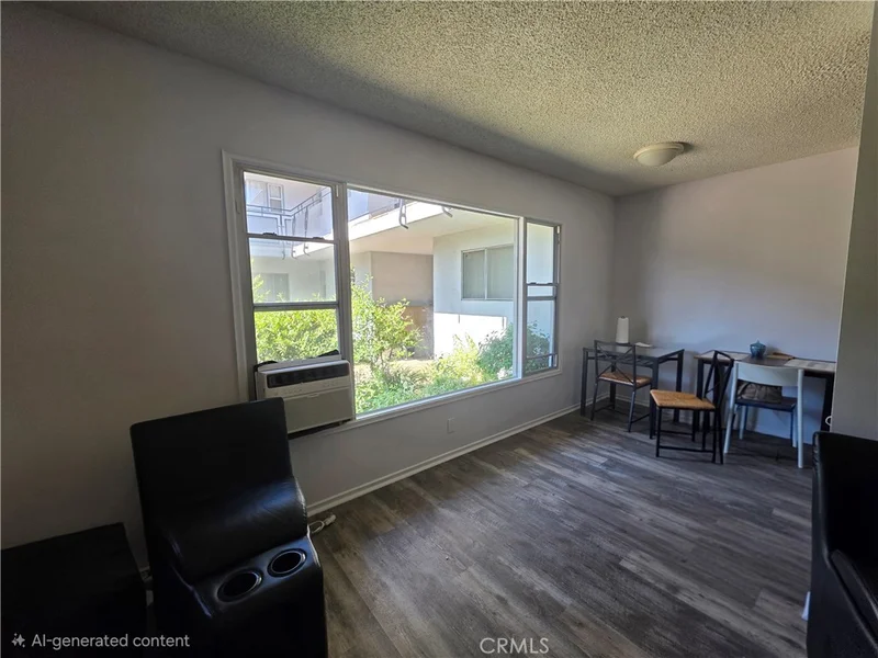 735 Cedar Avenue photo 2