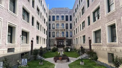 2121 James M Wood Boulevard W 316