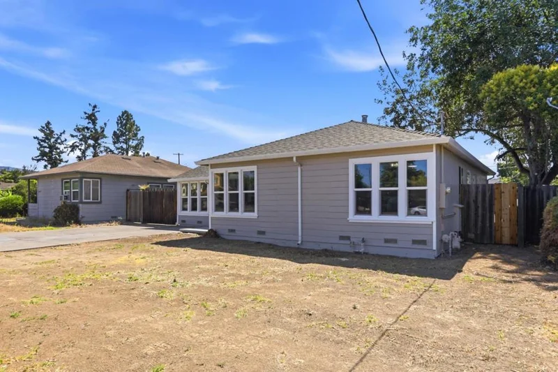 14541 Union Avenue photo 2