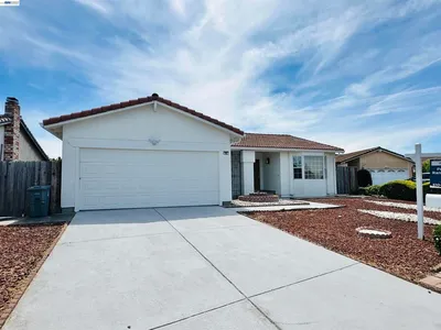 4506 Birchwood Ct photo 2