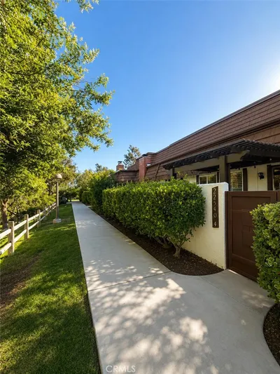 22540 Jeffrey Mark Court 4 photo 2