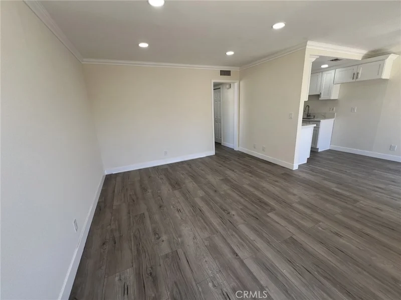 12545 Cuesta photo 2