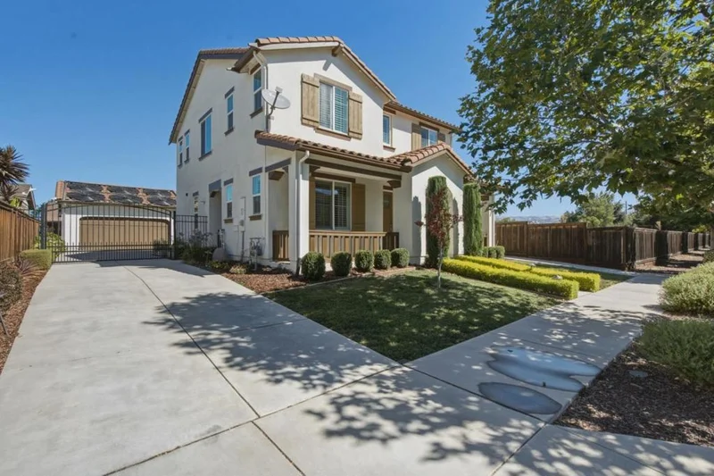 Photo 2 of 177 Peral Avenue