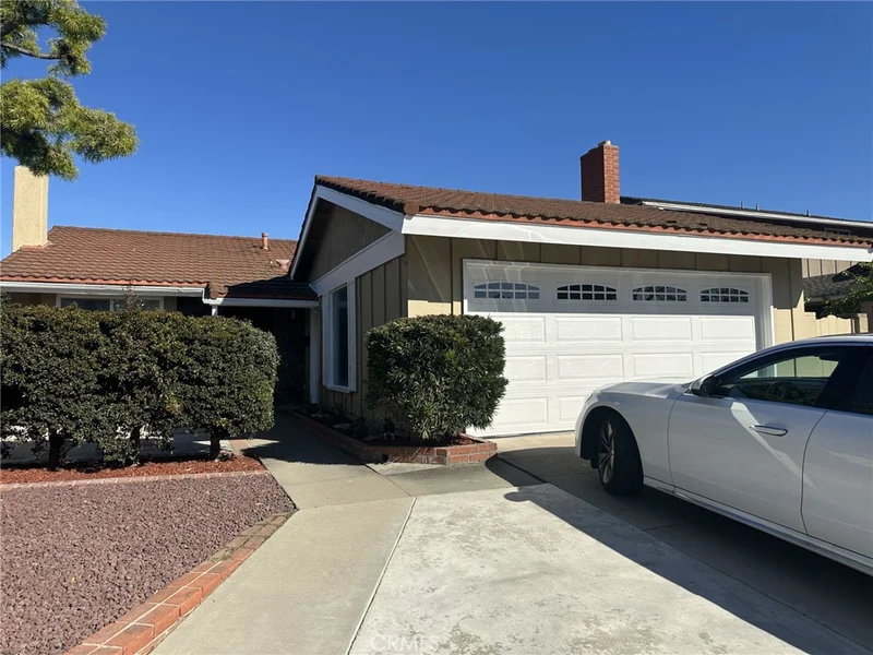 9792 Spruce Court