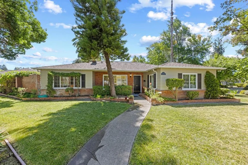 905 El Rio Drive