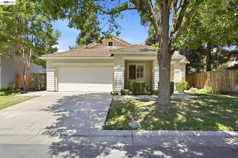 6485 pine meadow cir