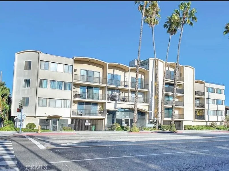 1770 Ximeno Avenue 202