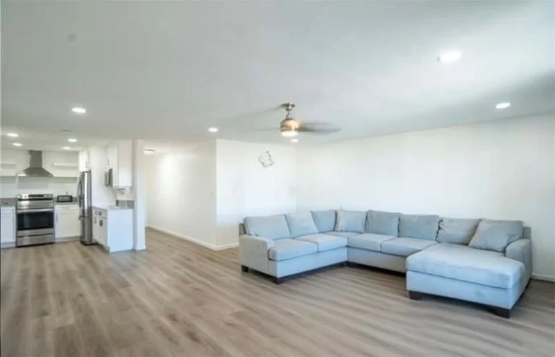 1770 Ximeno Avenue 202 photo 2