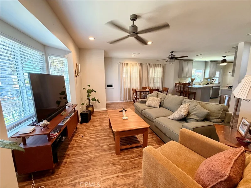 3069 Magnolia photo 2