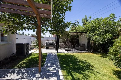 15733 Walbrook photo 2