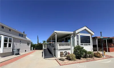 1310 Western photo 2