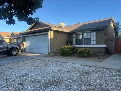 2870 Nandina Drive photo 2